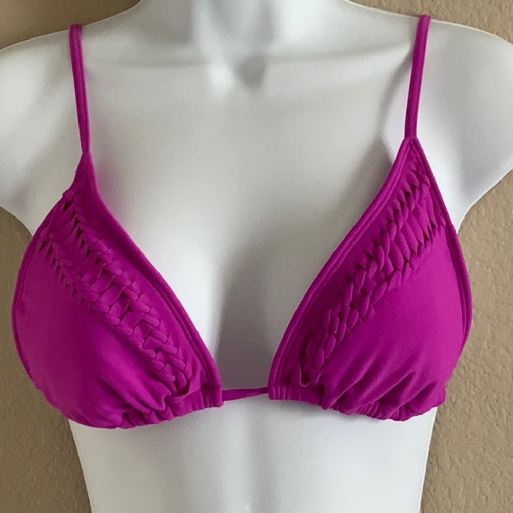 FOREVER 21 - Magenta swim Triangle Top - M
